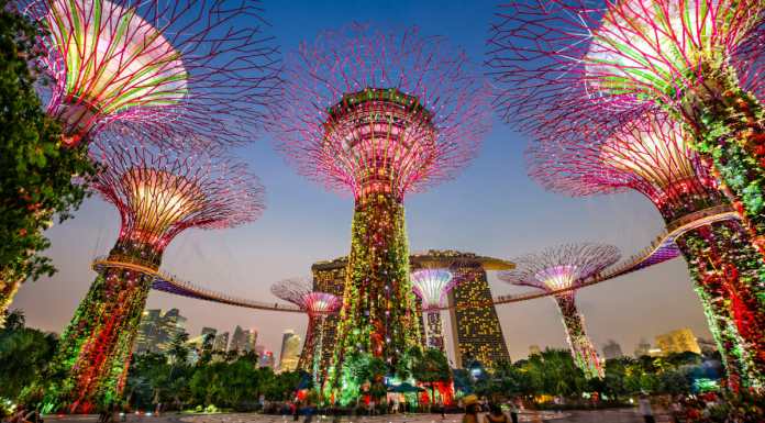 5 Best Restaurants Near Gardens by The Bay