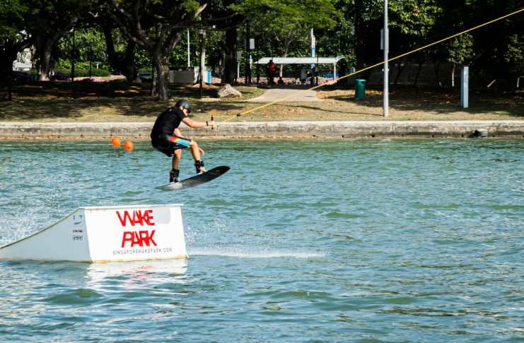 Top 5 Water Sports in Singapore That Will Get Your Adrenaline Pumping